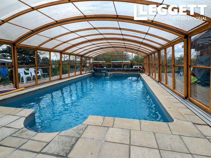 Image No.9-6 Bed House for sale