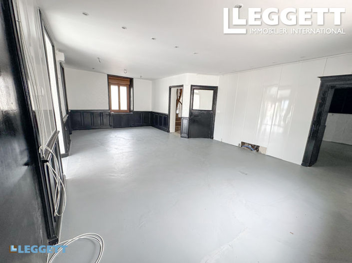 Image No.5-6 Bed House for sale