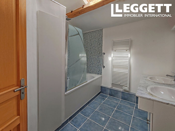 Image No.6-3 Bed House for sale