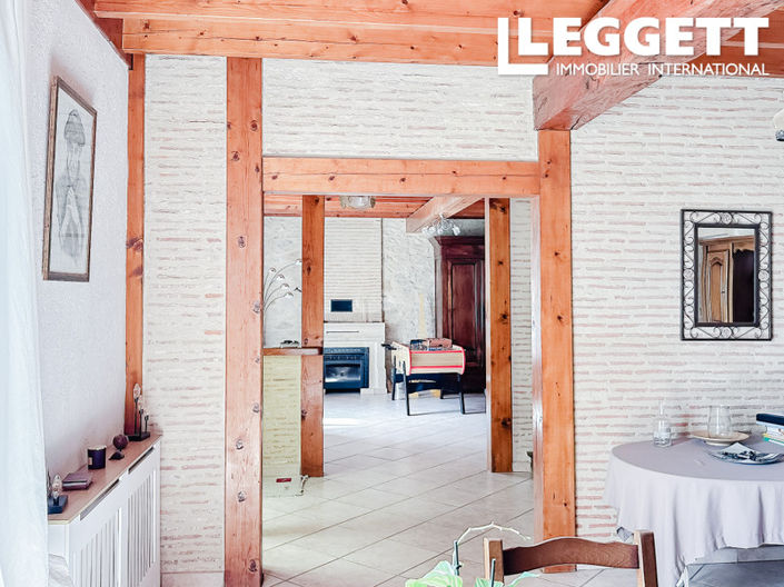 Image No.5-5 Bed House for sale