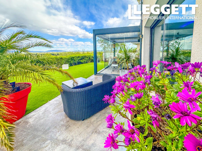 Image No.6-5 Bed House for sale