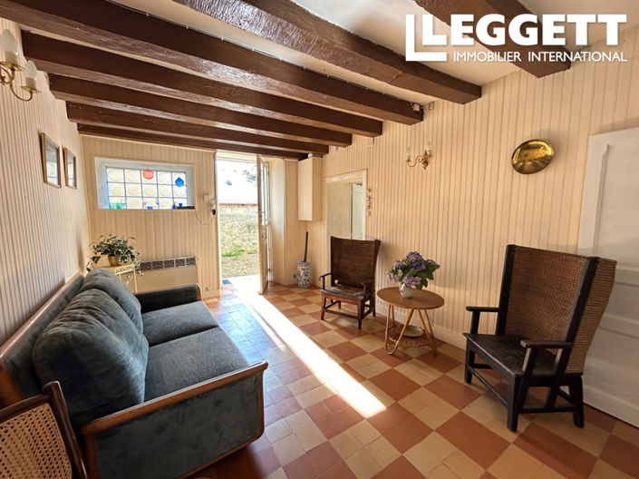 Image No.6-2 Bed House for sale