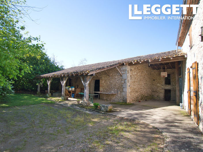 Image No.2-4 Bed House for sale