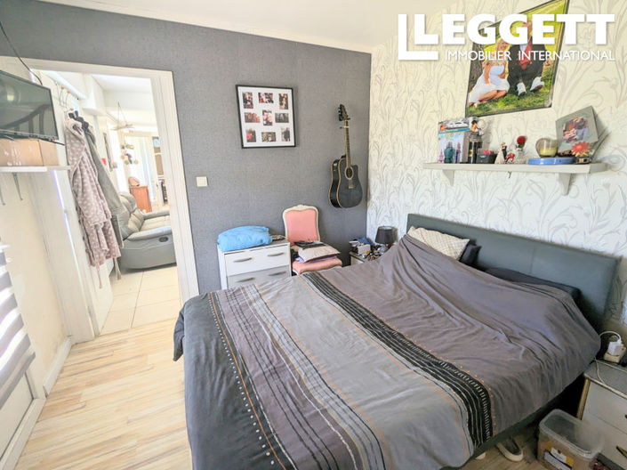 Image No.6-3 Bed House for sale