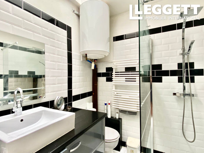 Image No.6-5 Bed House for sale