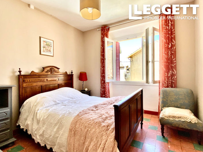 Image No.7-5 Bed House for sale