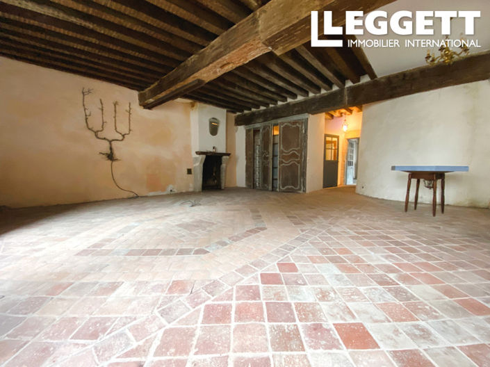 Image No.1-2 Bed House for sale