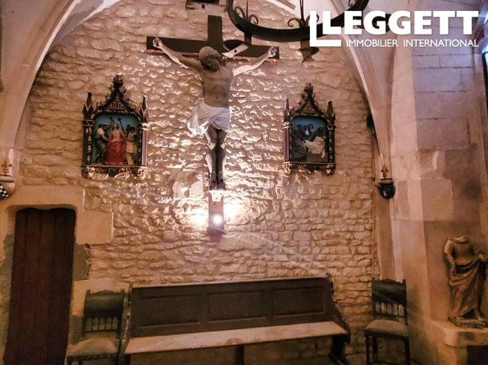 Image No.8-26 Bed Chateaux for sale