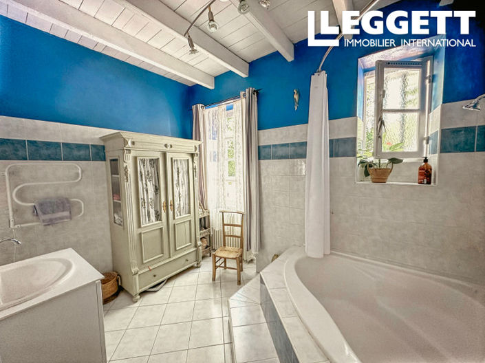 Image No.7-4 Bed House for sale