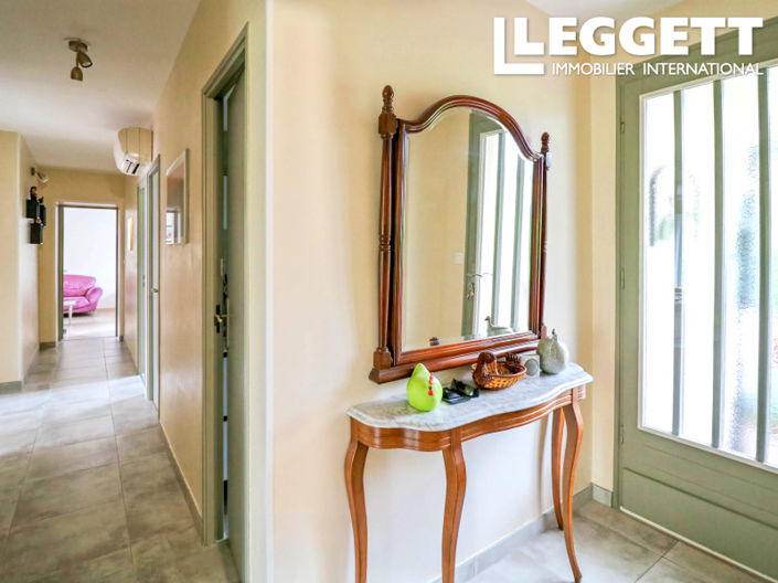 Image No.2-Maison de 4 chambres à vendre à Uzès