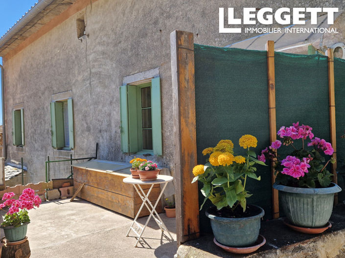 Image No.1-2 Bed House for sale