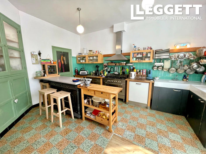 Image No.5-7 Bed House for sale