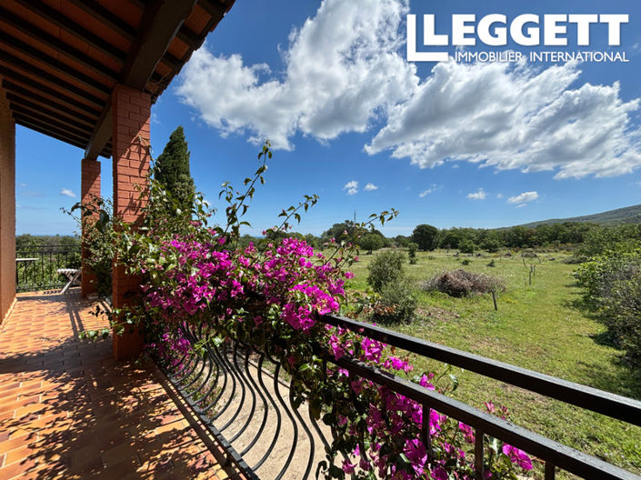 Image No.1-5 Bed House for sale