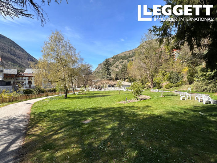 Image No.5-7 Bed House for sale