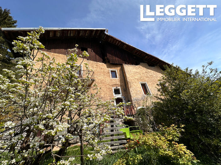 Image No.8-7 Bed House for sale