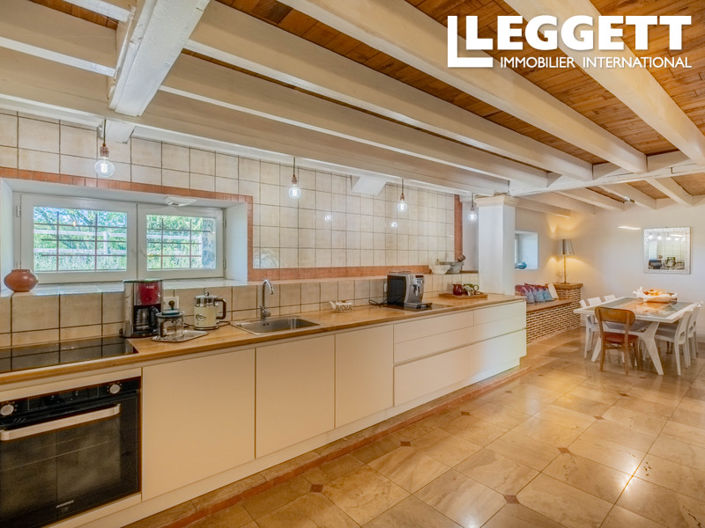 Image No.8-4 Bed House for sale