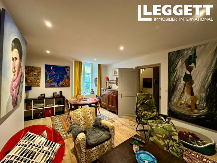 Image No.7-5 Bed Commercial for sale