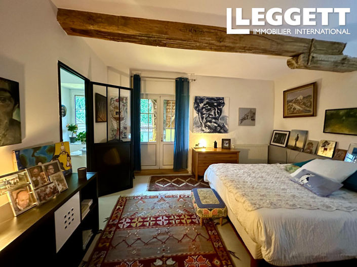 Image No.9-5 Bed Commercial for sale