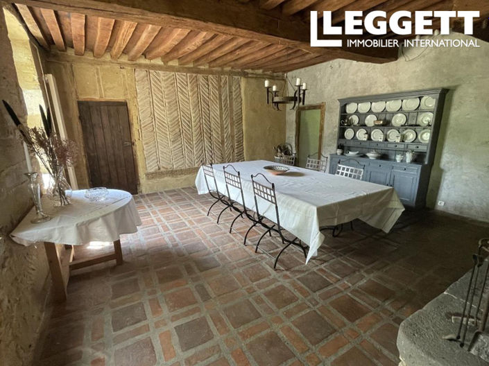 Image No.5-9 Bed House for sale