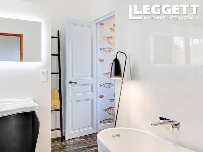 Image No.9-2 Bed Apartment for sale