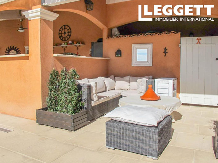 Image No.8-3 Bed House for sale