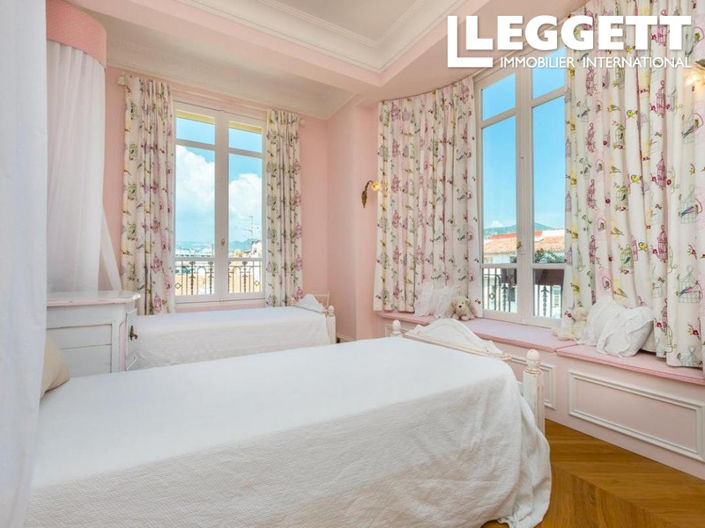 Image No.7-4 Bed Apartment for sale