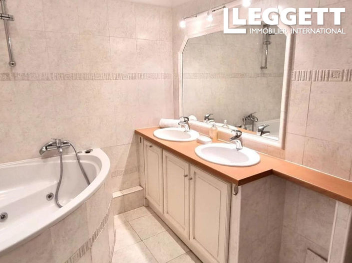 Image No.10-2 Bed Apartment for sale