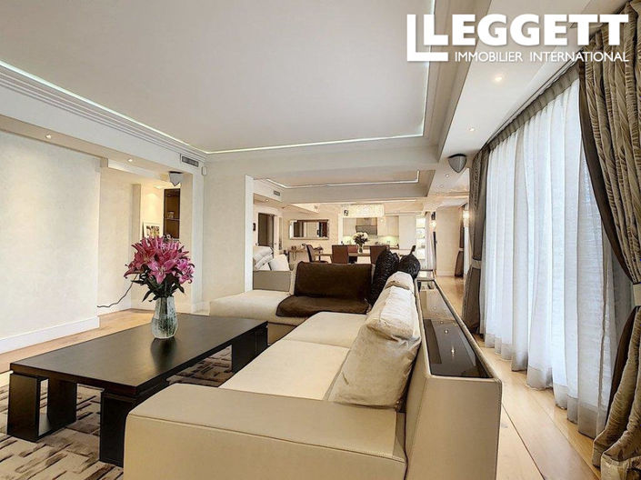 Image No.10-3 Bed Apartment for sale