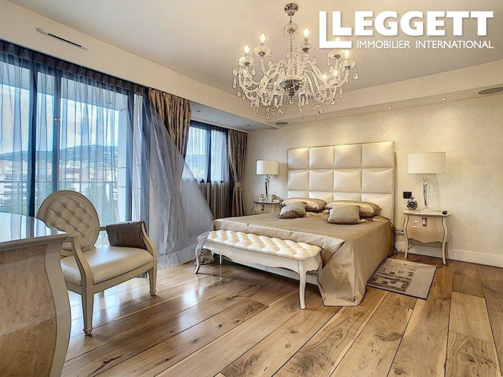 Image No.6-3 Bed Apartment for sale