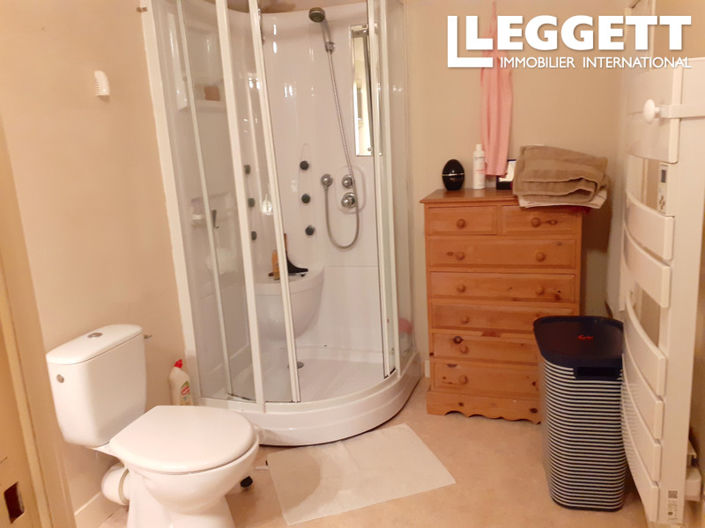 Image No.10-3 Bed House for sale