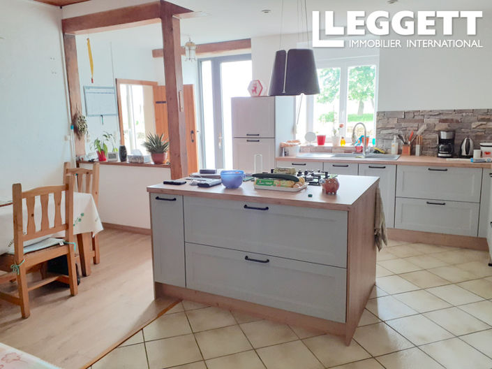Image No.3-3 Bed House for sale