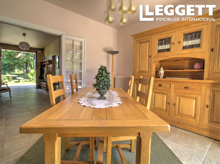 Image No.5-6 Bed House for sale