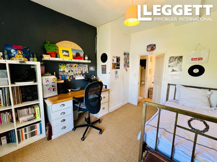 Image No.6-4 Bed House for sale