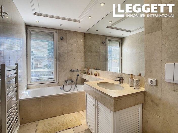 Image No.9-2 Bed Apartment for sale