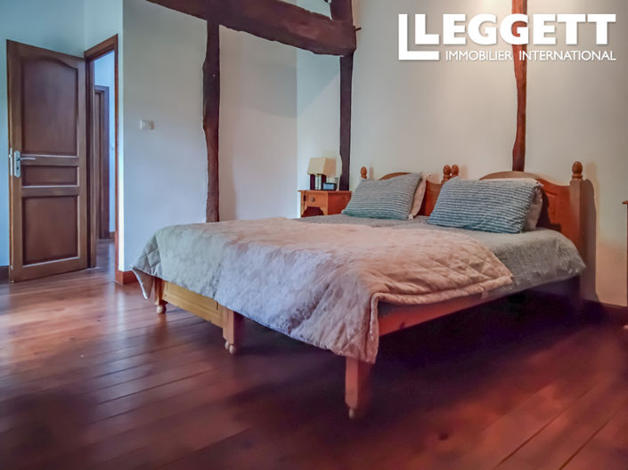 Image No.10-Maison de 4 chambres à vendre à Lesignac-Durand