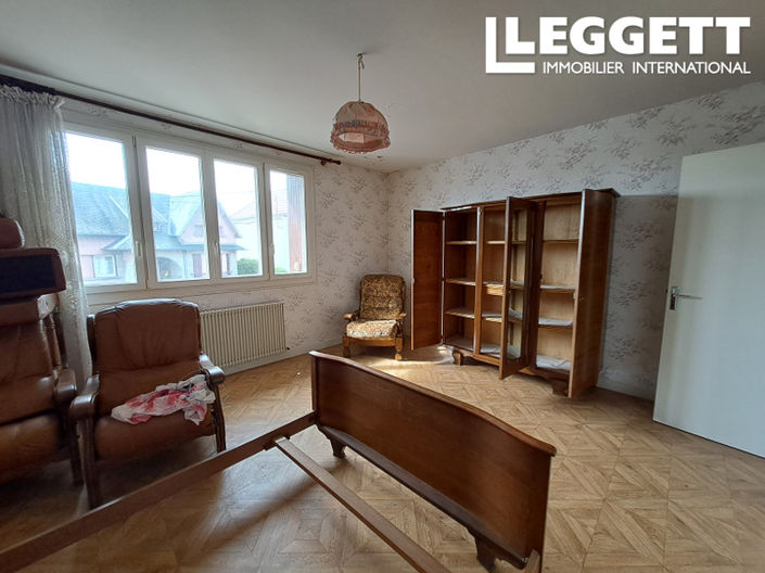 Image No.10-4 Bed House for sale