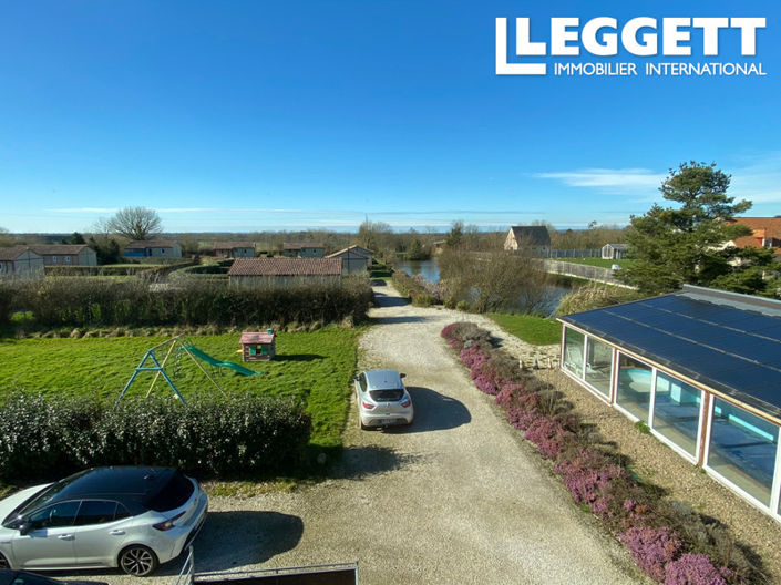 Image No.4-6 Bed House for sale