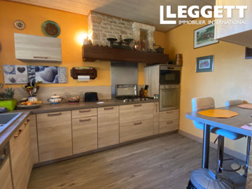 ahr0chm6ly9jzg4uagvzdglhlmltbw8vaw1hz2uvvevom