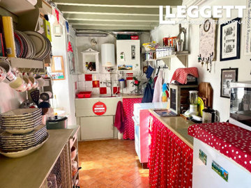 1 - Cametours, House