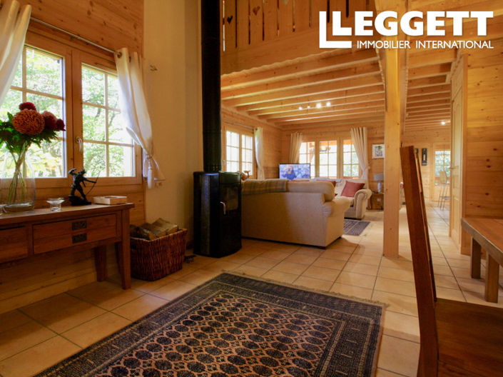 Image No.8-3 Bed House for sale