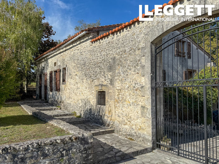 Image No.2-4 Bed House for sale