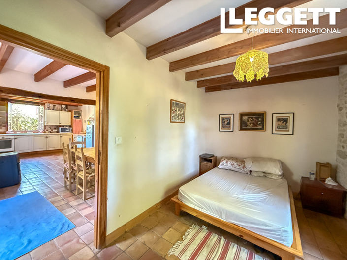 Image No.7-4 Bed House for sale