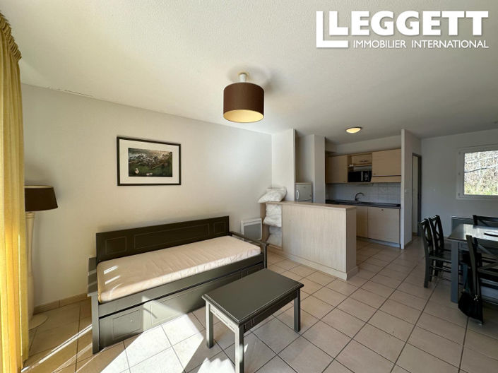 Image No.5-2 Bed House for sale