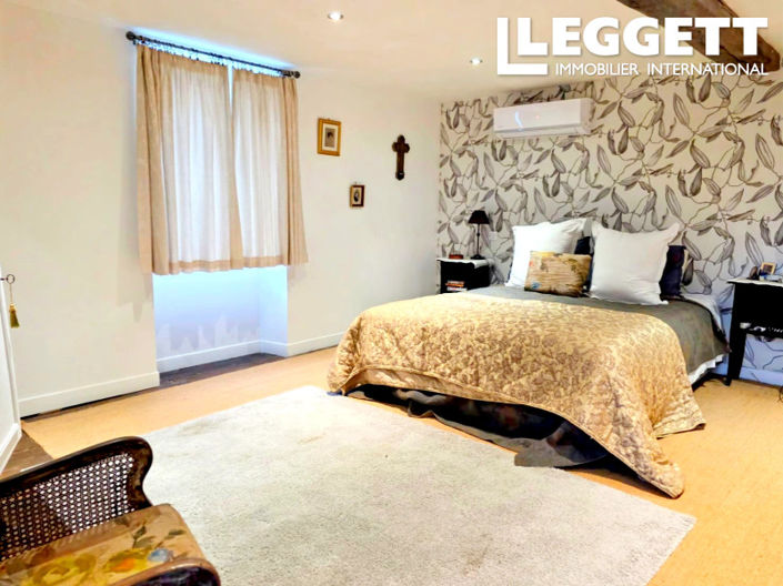 Image No.6-5 Bed House for sale