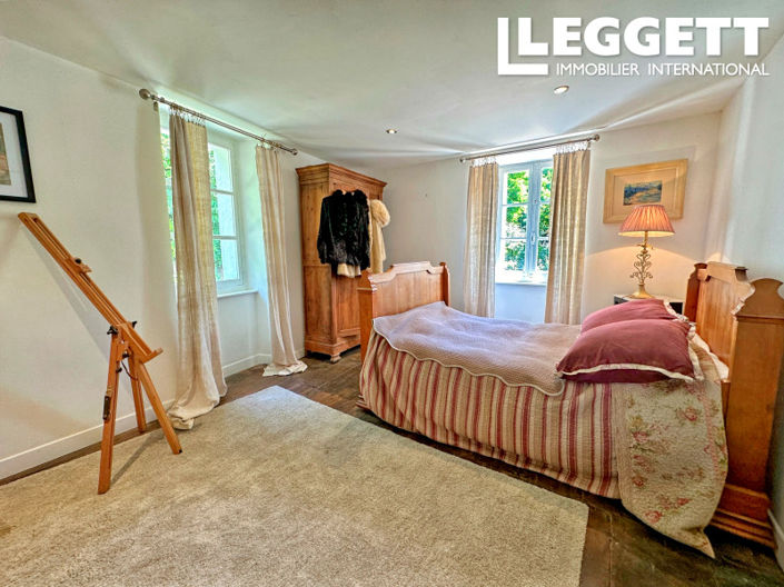 Image No.7-5 Bed House for sale