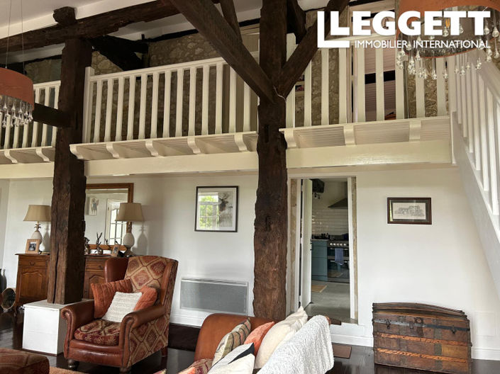 Image No.10-6 Bed House for sale