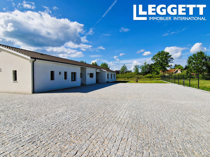 Image No.10-9 Bed House for sale