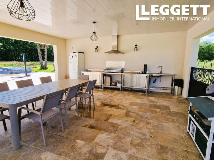 Image No.9-9 Bed House for sale