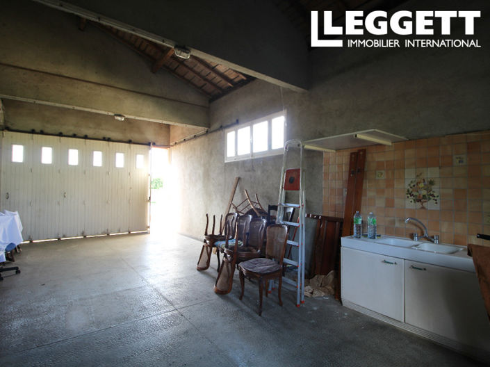 Image No.10-3 Bed House for sale