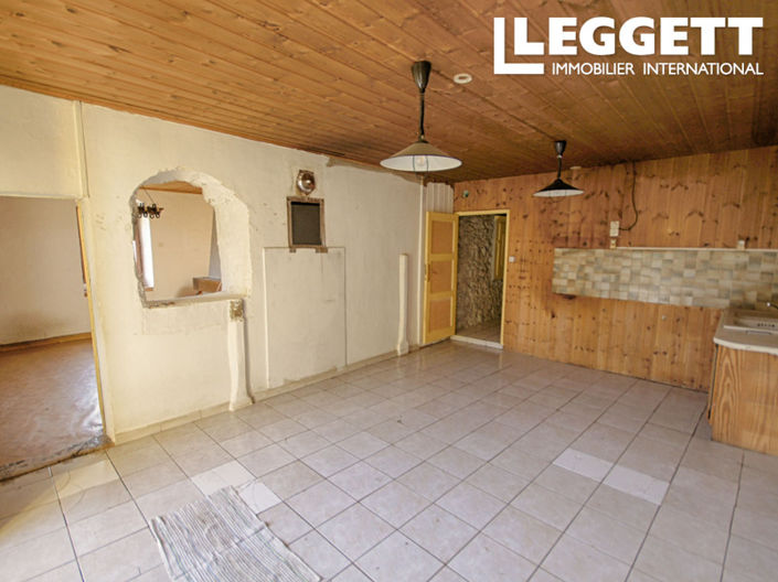 Image No.5-2 Bed House for sale